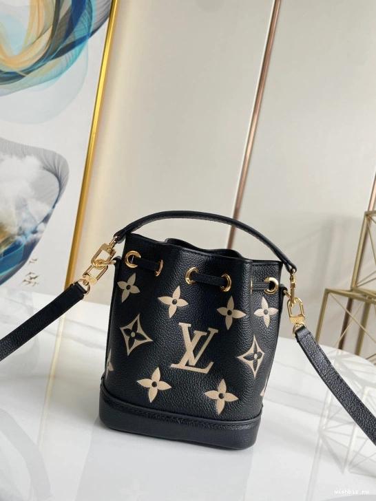 WIS NOÉ NANO VUITTON LOUIS 0820